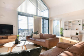 Sophistication on Seaport: River & Marina Views